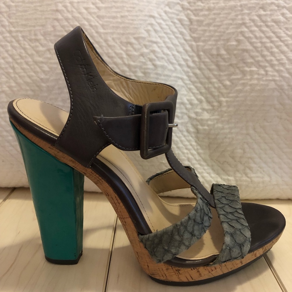 Calvin Klein platform heels - size 7.5
